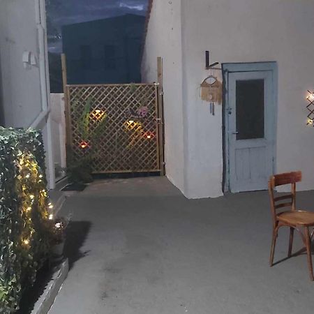 Kostas Studios Apartments - Ενοικιαζόμενα Δωμάτια Με Κουζινάκι Мирина Экстерьер фото
