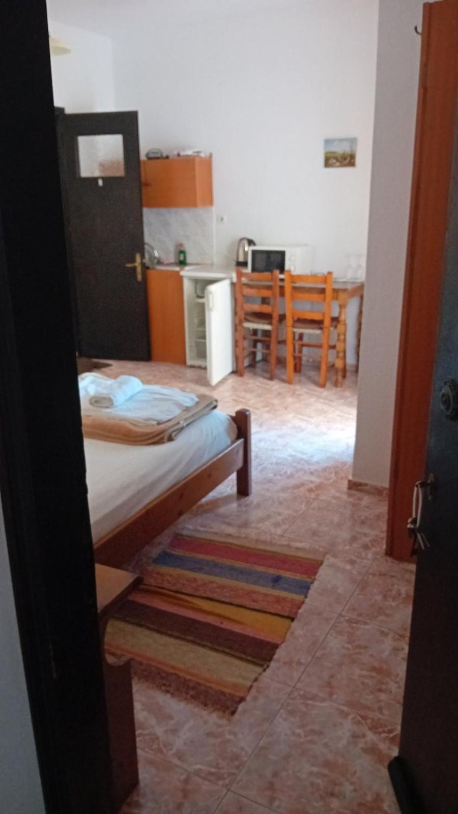 Kostas Studios Apartments - Ενοικιαζόμενα Δωμάτια Με Κουζινάκι Мирина Экстерьер фото