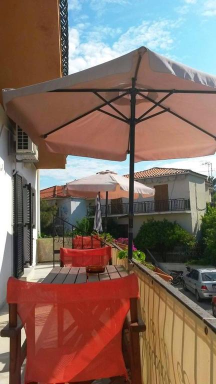 Kostas Studios Apartments - Ενοικιαζόμενα Δωμάτια Με Κουζινάκι Мирина Экстерьер фото