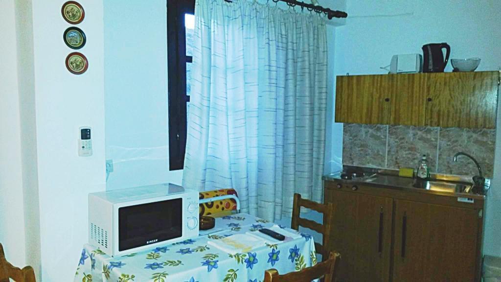 Kostas Studios Apartments - Ενοικιαζόμενα Δωμάτια Με Κουζινάκι Мирина Экстерьер фото
